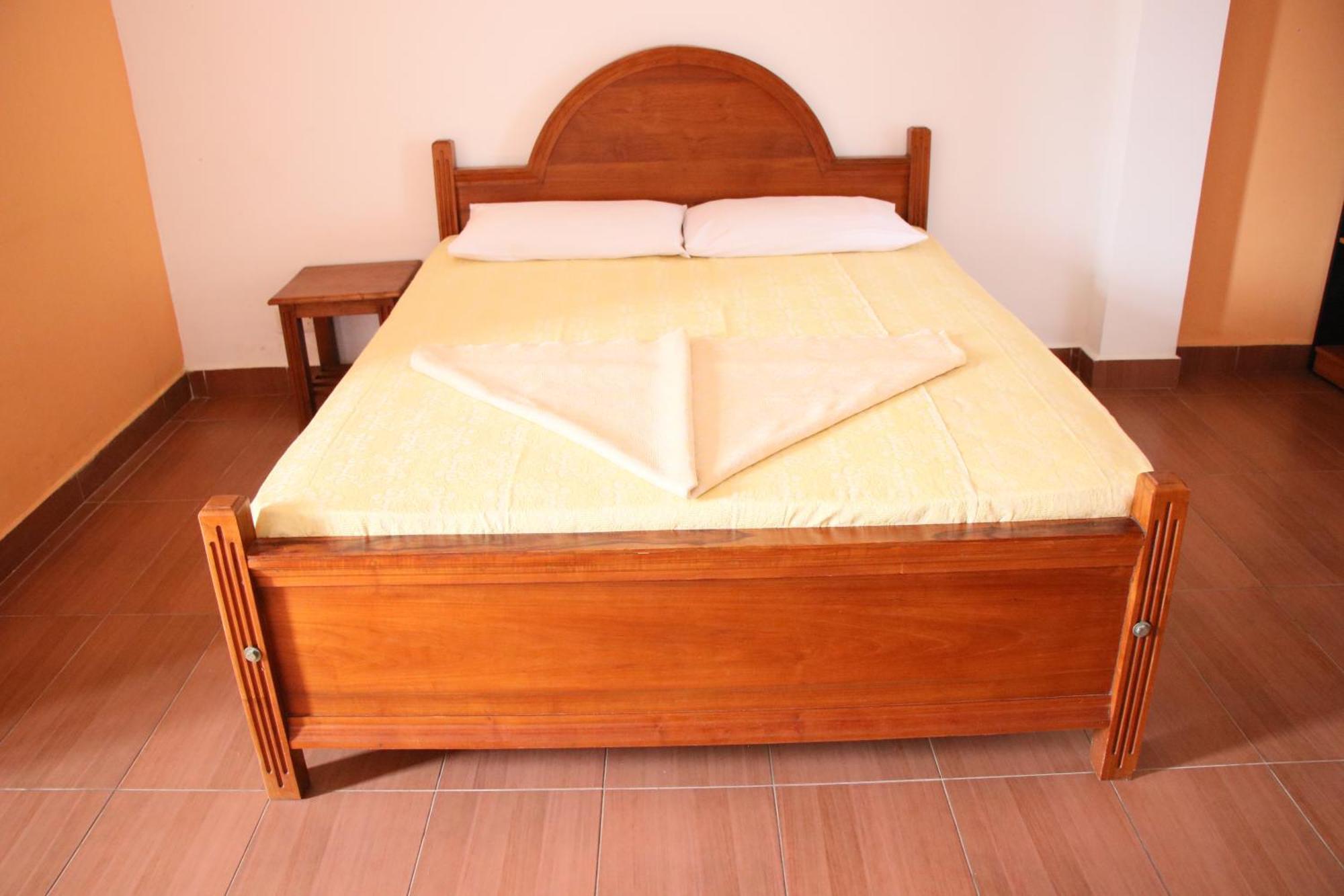 Hotel Caritas Rest Galle Esterno foto