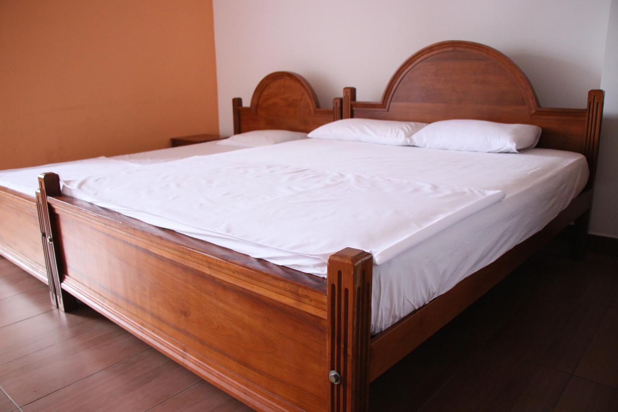 Hotel Caritas Rest Galle Esterno foto