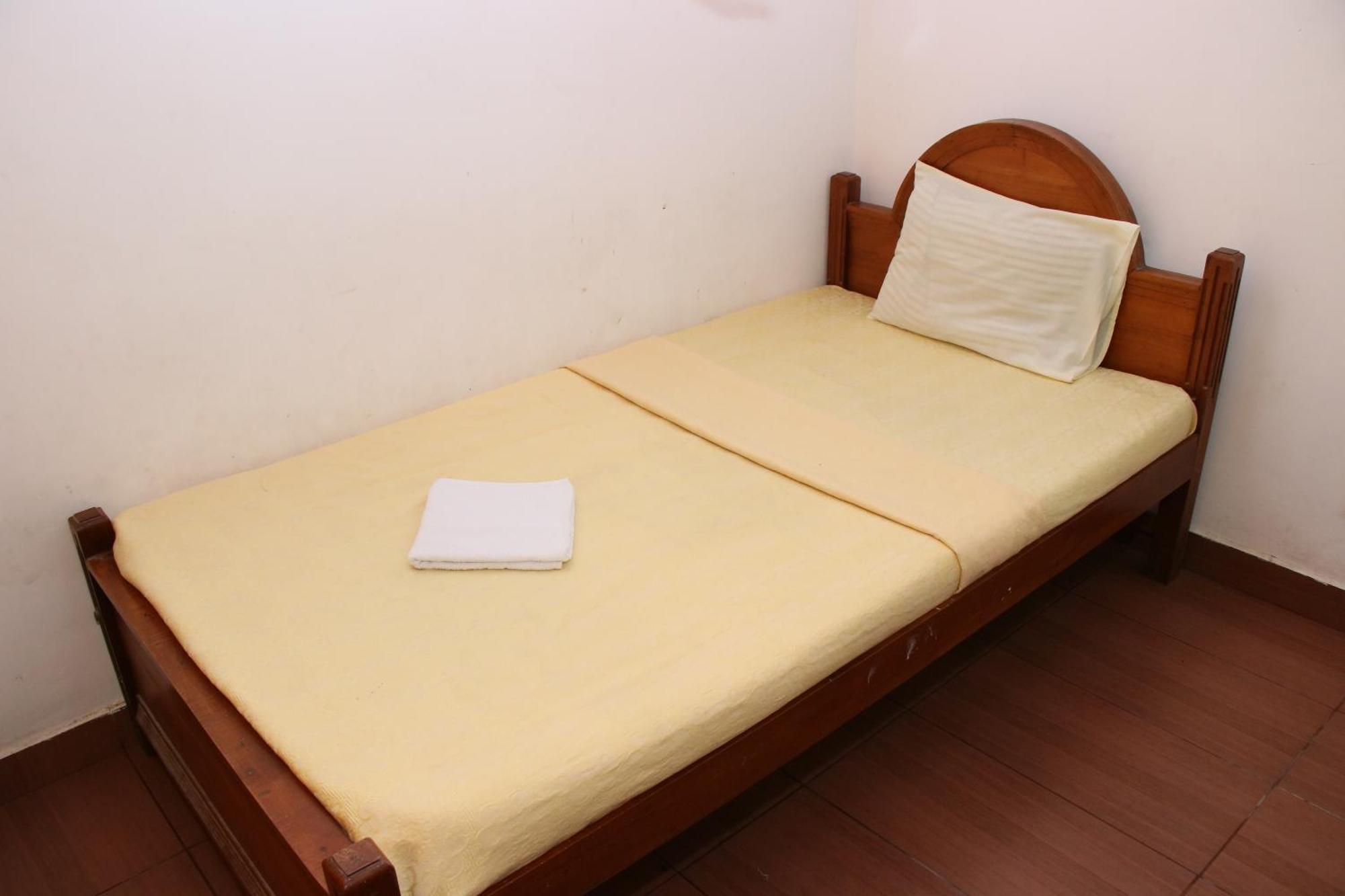 Hotel Caritas Rest Galle Esterno foto