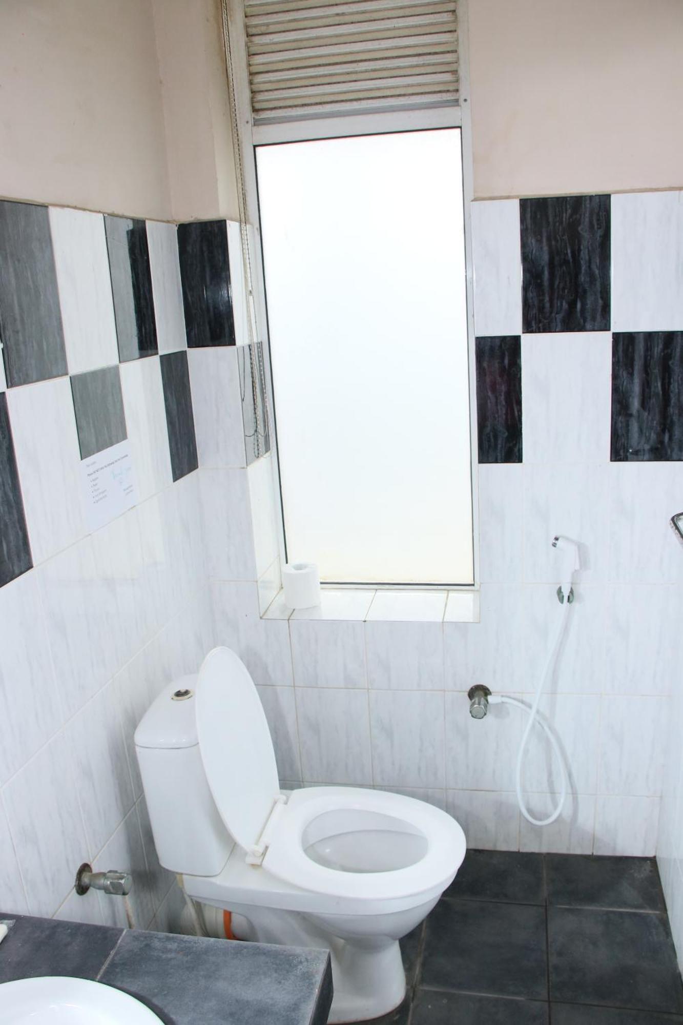 Hotel Caritas Rest Galle Esterno foto